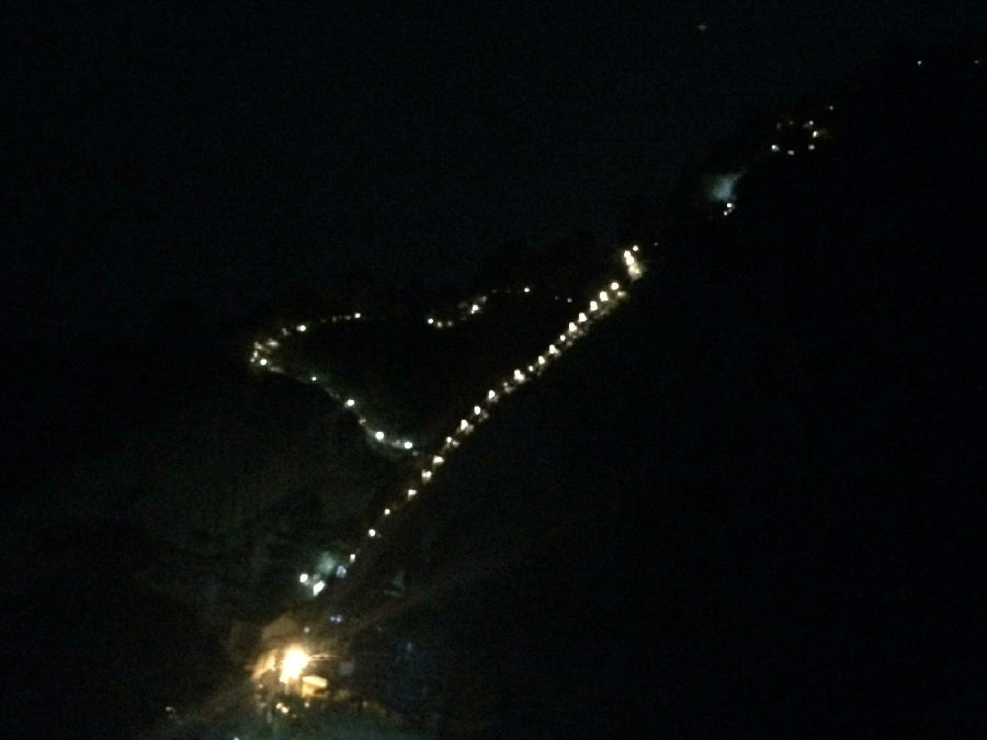 TOPTION family climb in night